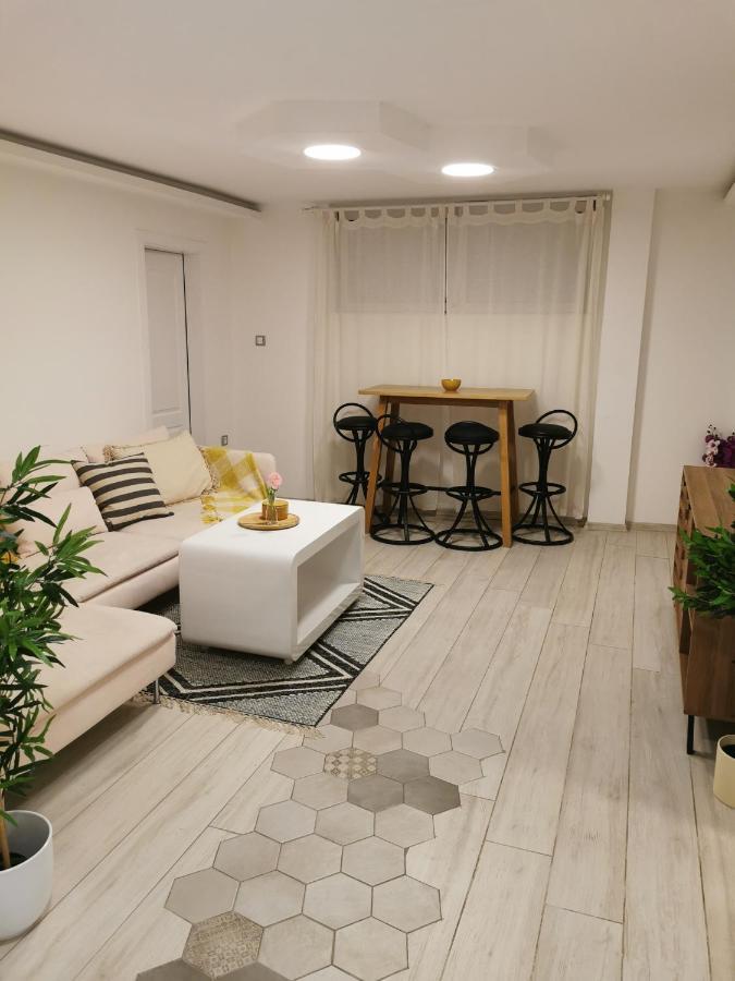 Apartman Tea Újvidék Kültér fotó